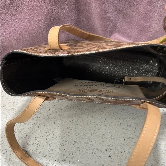 Consuela Iris Everyday Tote - Picture 6 of 6